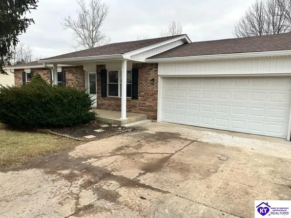 219 Hallmark Cir, Radcliff, KY 40160