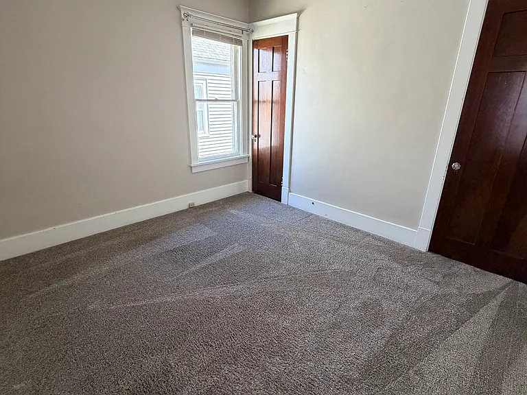 402 McKinley Pkwy #1 — Photo 13