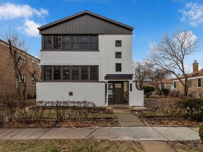 6304 N Troy St, Chicago, IL, 60659