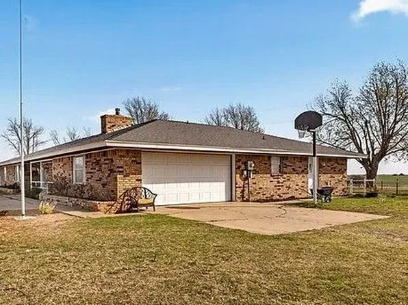 18115 County Street 2530, Lookeba, OK 73053