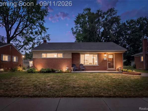 28935 Minton St, Livonia, MI 48150