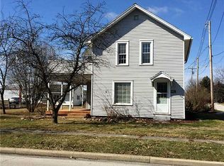 225 Hickory St, Pemberville, OH