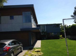 8052 Ridge Dr NE, Seattle, WA 98115