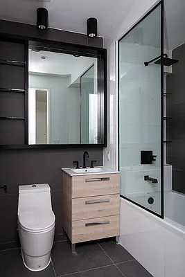 Rented by Nooklyn NYC LLC | media 80