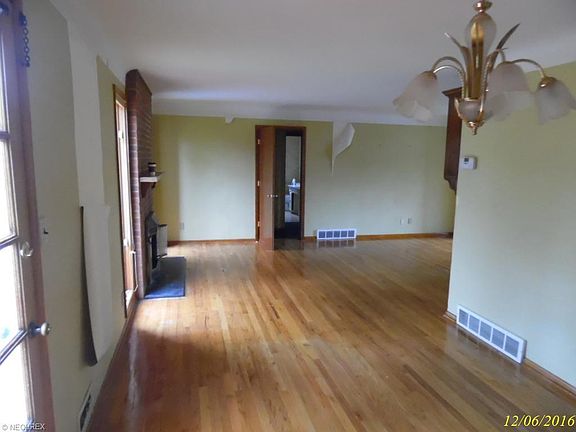 5th image of 5222 Thornbury Blvd