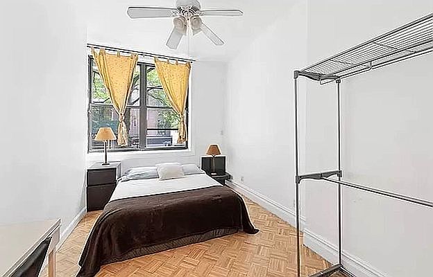 1st image of 335 W 55th St
