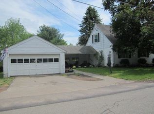 132 Hillside Dr, Towanda, PA 18848