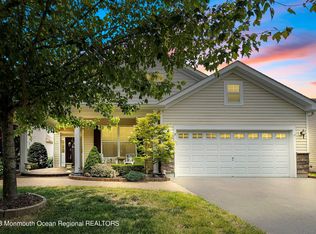 51 Huntington Dr, Jackson, NJ 08527