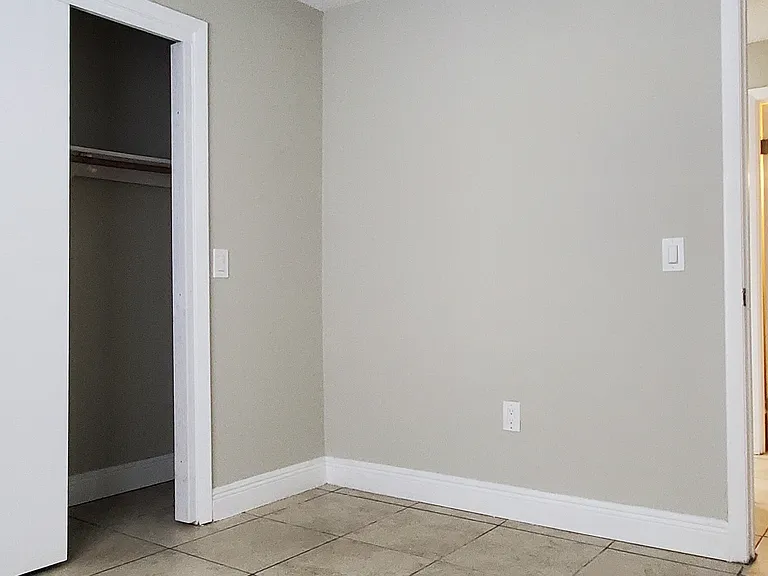 240 San Juan Cir — Photo 13