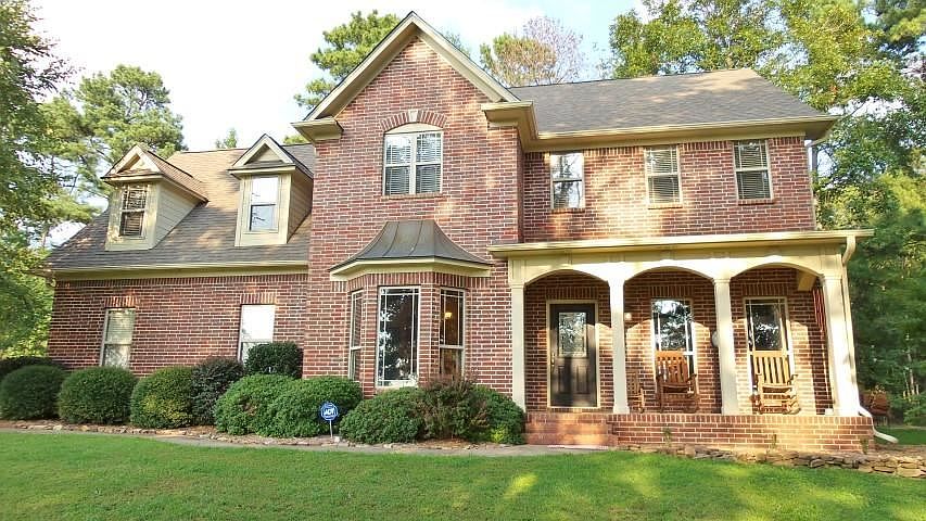 1st image of 8012 Quail Hollow Dr