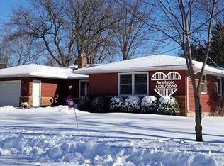 413 Nottingham Rd, Stoughton, WI 53589