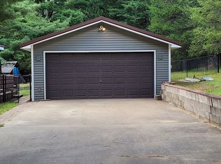 1930 Engle Ave, Friendship, WI 53934