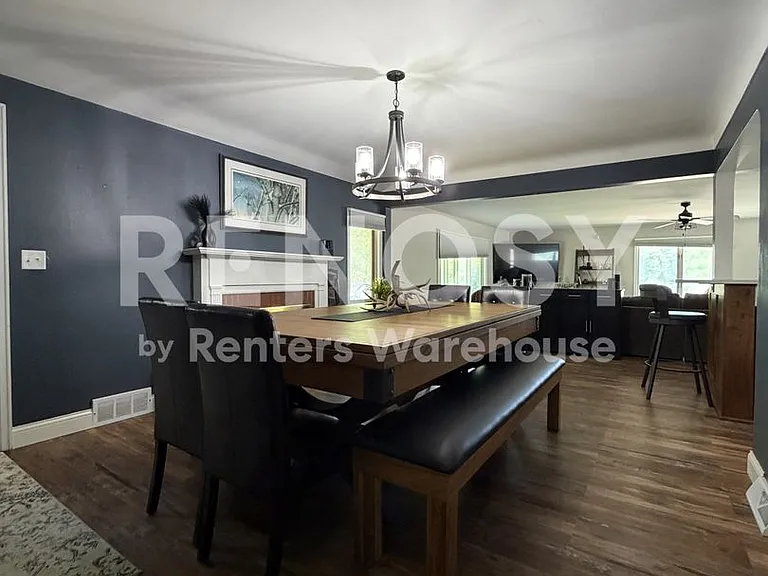 52 West Rd — Photo 3