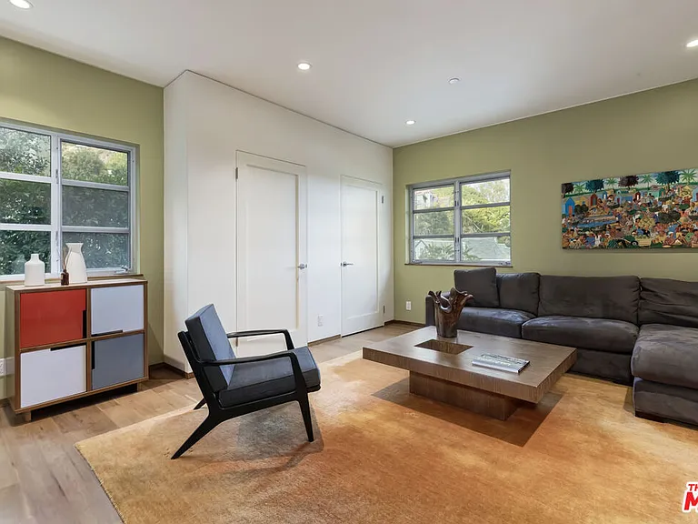 1625 N Crescent Heights Blvd — Photo 29