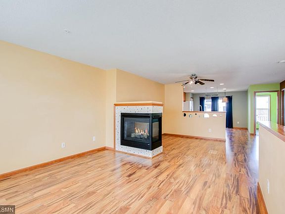 5th image of 906 Ledgestone Dr