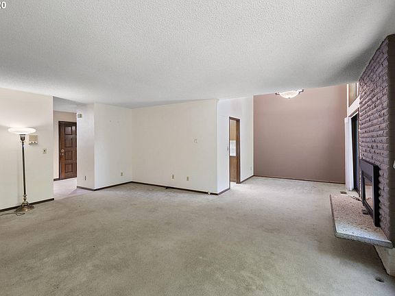 5th image of 10505 SE Crystal Lake Ln