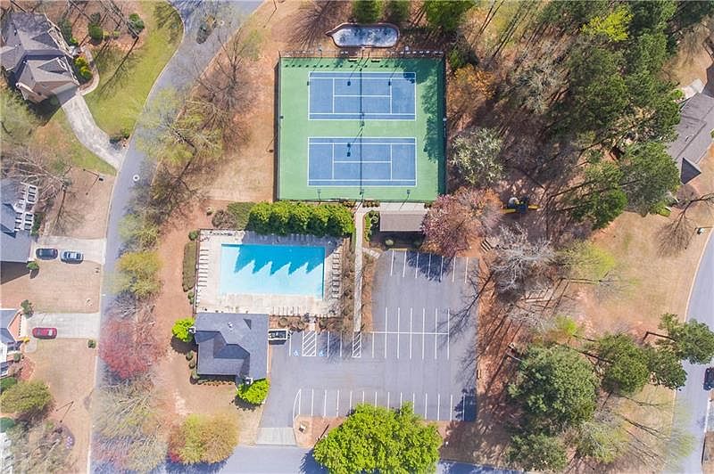 2nd image of 930 Springrock Dr