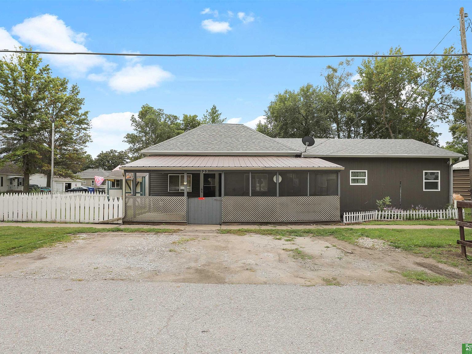525 Elm St, Nehawka, NE 68413 Zillow