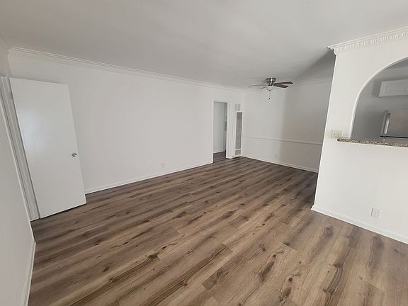 5th image of 6132 Alcott St APT 1
