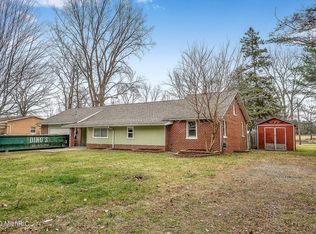4715 Bianchi Dr, Auburn, MI 48611