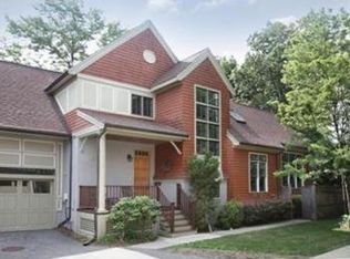 10-12 Hamlet St, Newton, MA 02459