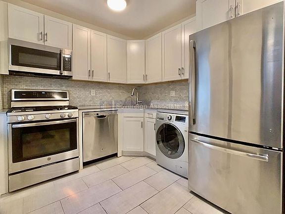 5th image of 50 Overlook Ter APT 1F