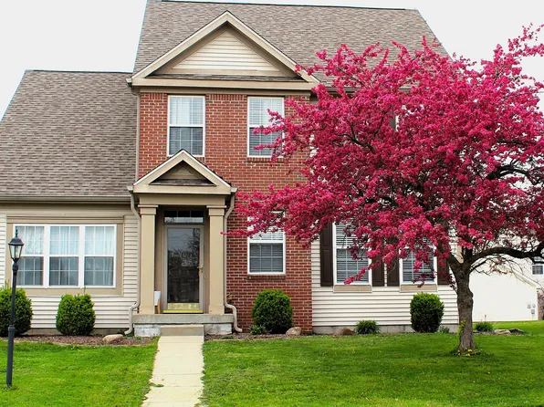 5266 Hickory Lake Dr, Indianapolis, IN 46235