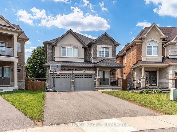 2nd image of 51 Rosewell Cres