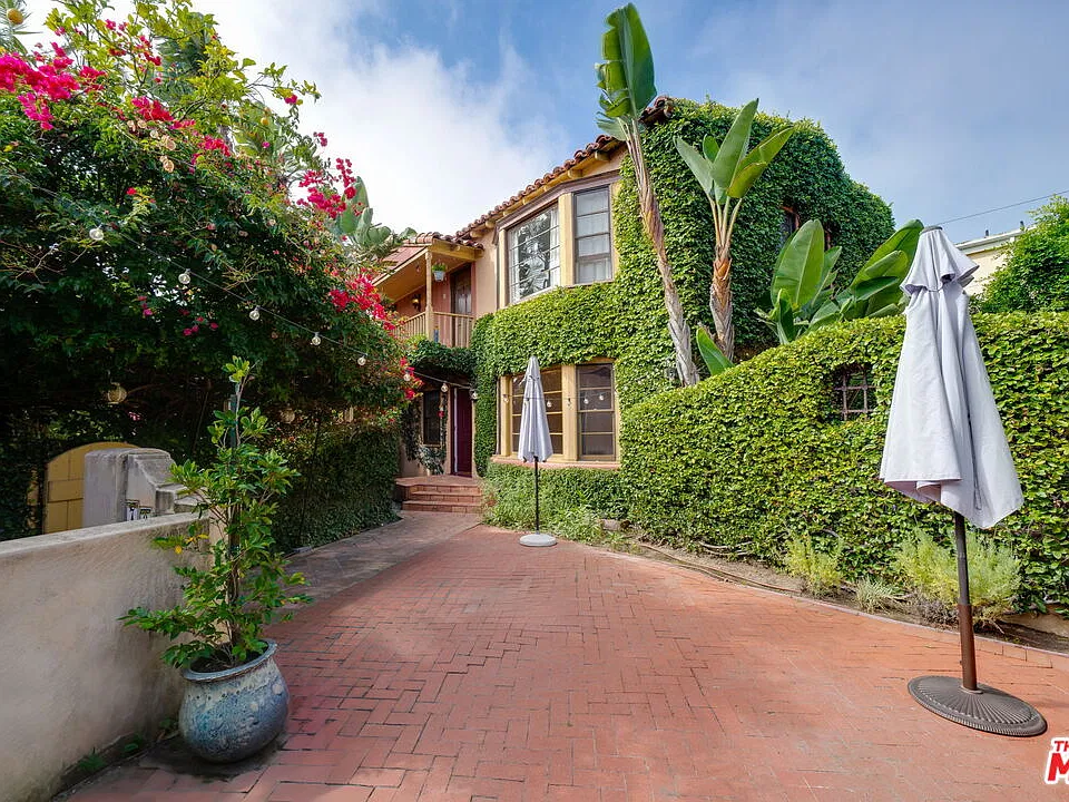 702 Lincoln Blvd #A