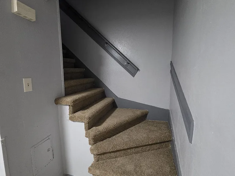 7831 Sail St — Photo 20