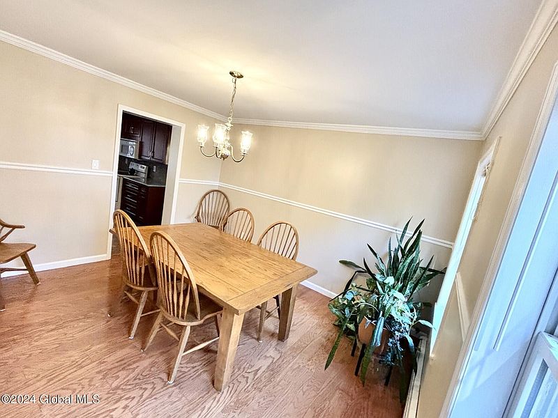 5th image of 69 Boyce Road