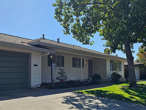 5th image of 6655 S Land Park Drive