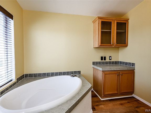 3rd image of 8563 E Western Drive