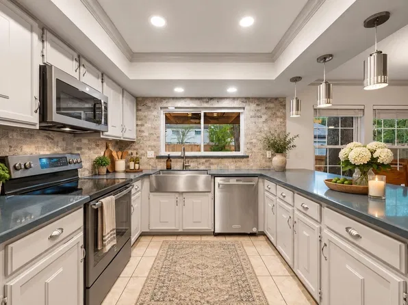 3223 Park Garden Dr, Humble, TX 77339