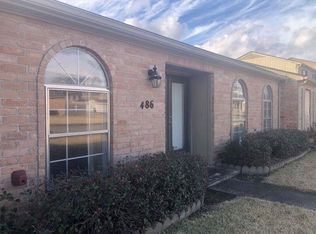 486 Yorktown Ln, Beaumont, TX 77707