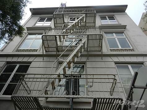 01 1950 building