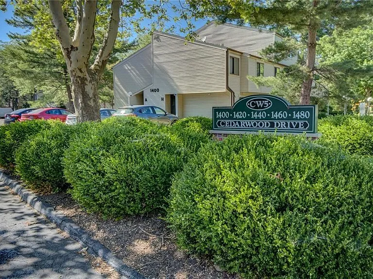1420 Cedarwood Dr — Photo 26