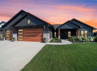 5505 E Canter Ridge Cir, Sioux Falls, SD 57110