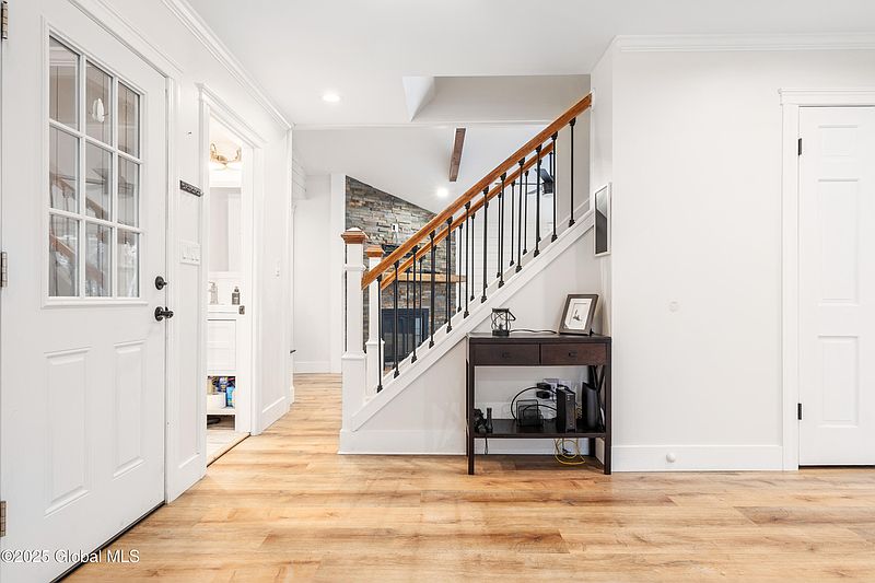 4th image of 189 Upper Steadwell Road