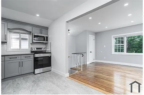18215 N Conduit Ave #2 Photo 1