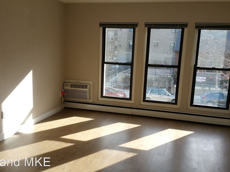 1st image of 2019 N Farwell Ave APT 302