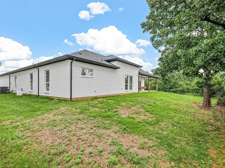 4013 Legend Trl — Photo 42