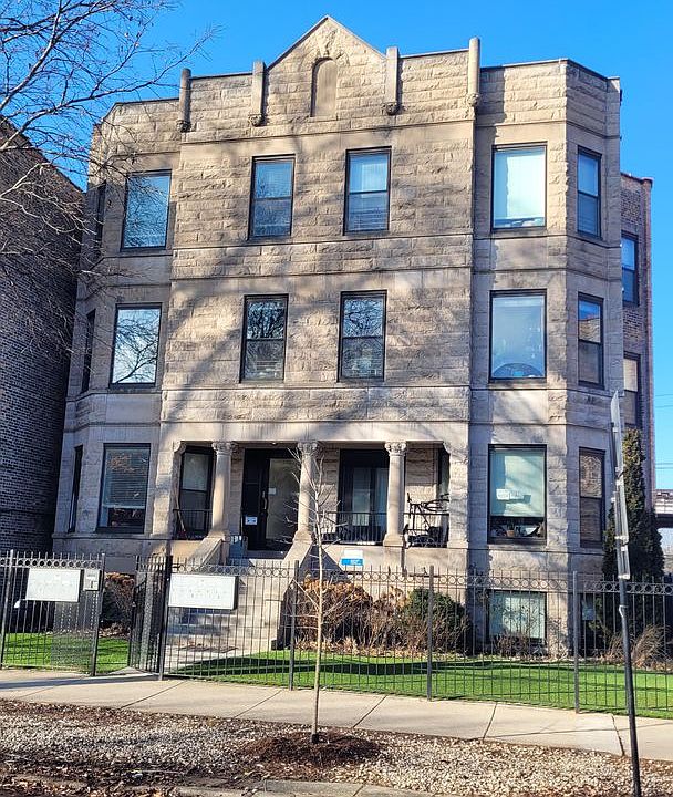 1st image of 4016 N Kenmore Ave APT 2SE