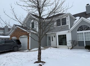 1875 Independence Ct, Gurnee, IL