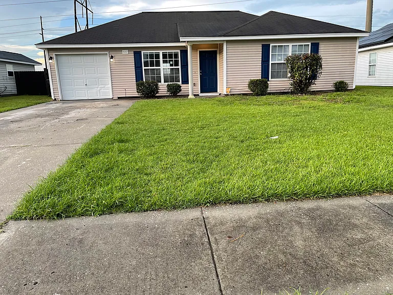 5017 Westview St — Photo 1