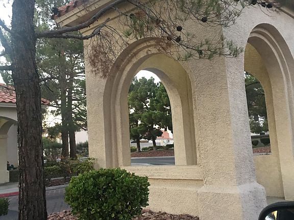 3rd image of 8764 Autumn Wreath Ave