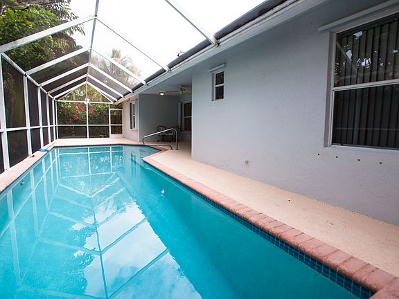 4th image of 5204 NW 66th Ave