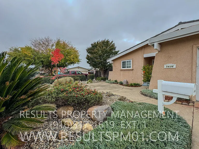 5636 Butano Way — Photo 4