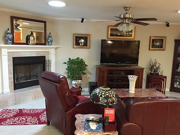 3rd image of 401 Casselberry Ln