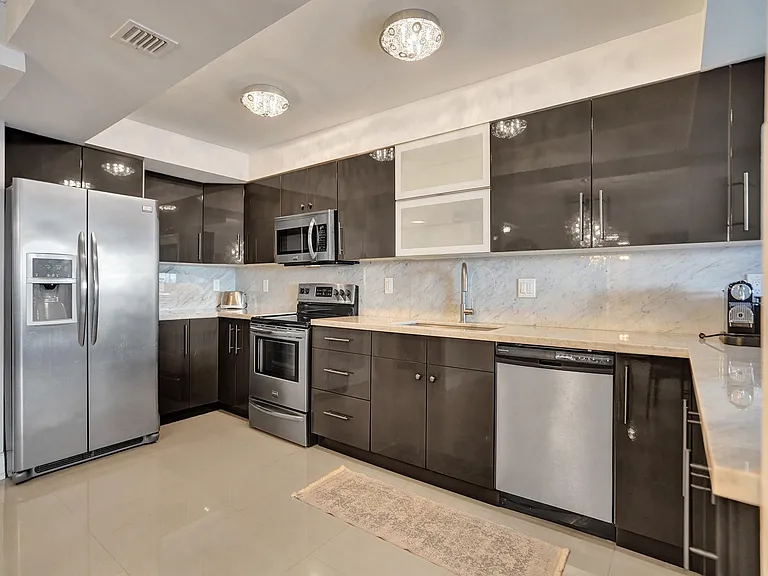 3430 Galt Ocean Dr #202 — Photo 4